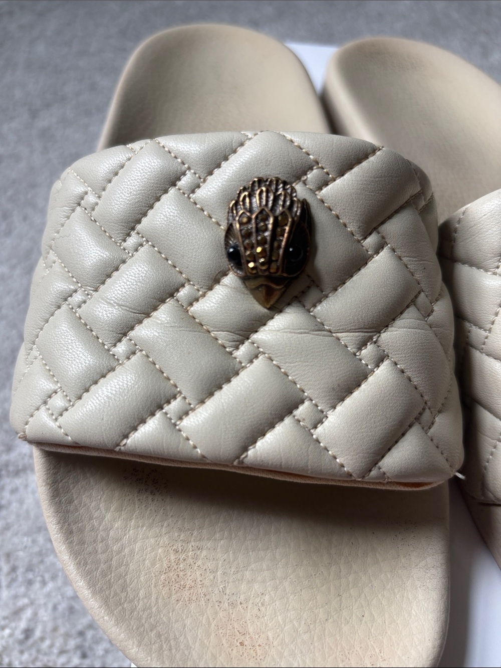 Kurt Geiger Quilted Meena Eagle Cream Slides, sz 10 - Picture 3 of 11